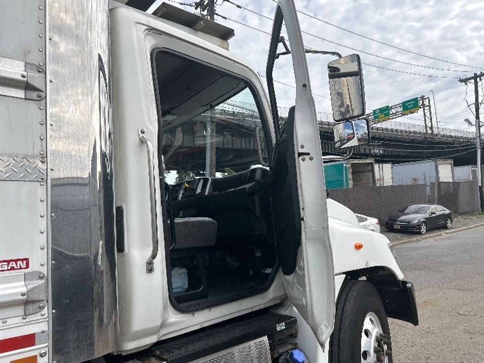 Refrigerated Truck-Light and Medium Duty Trucks-Hino-2020-338-Elmsford-NY-219,169\n\t\tmiles-$ 43,750 - Image 20