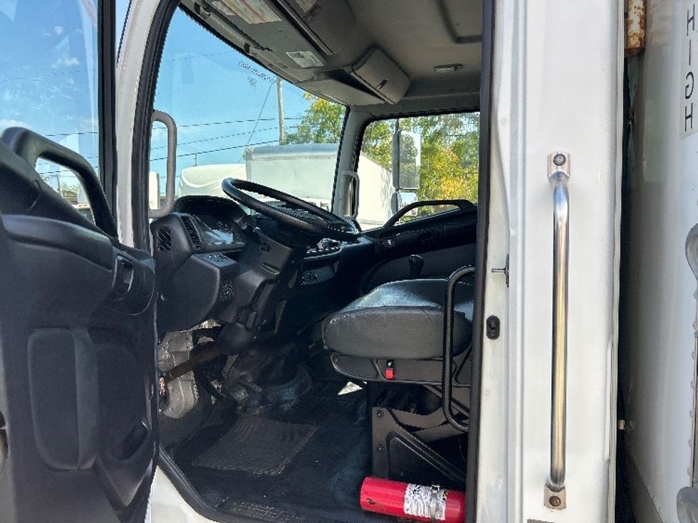 Refrigerated Truck-Light and Medium Duty Trucks-Hino-2020-338-Louisville-KY-198,459\n\t\tmiles-$ 46,250 - Image 18