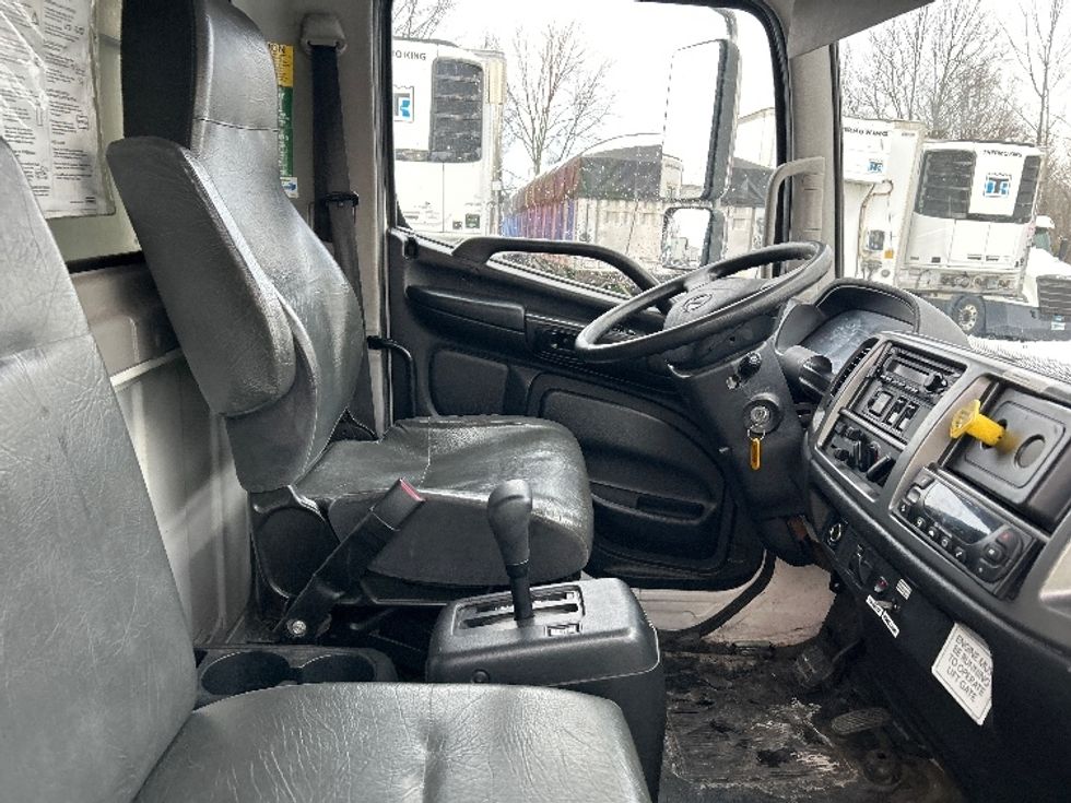 Refrigerated Truck-Light and Medium Duty Trucks-Hino-2020-338-Montgomery-NY-120,544\n\t\tmiles-$ 52,750 - Image 22