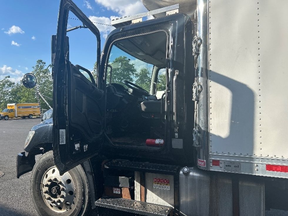 Refrigerated Truck-Light and Medium Duty Trucks-Hino-2020-338-Montgomery-NY-140,828\n\t\tmiles-$ 47,500 - Image 16