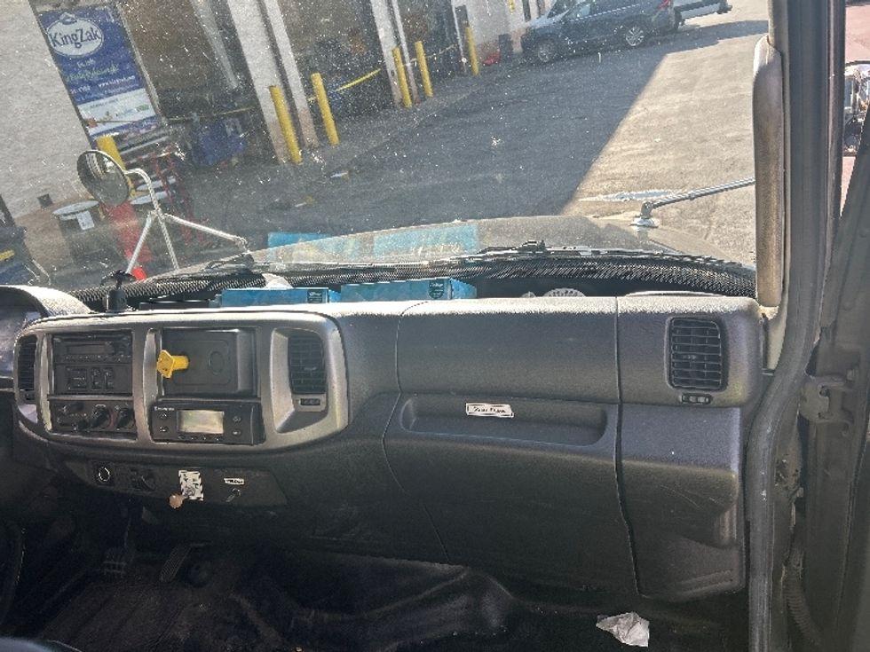 Refrigerated Truck-Light and Medium Duty Trucks-Hino-2020-338-Montgomery-NY-140,828\n\t\tmiles-$ 47,500 - Image 21