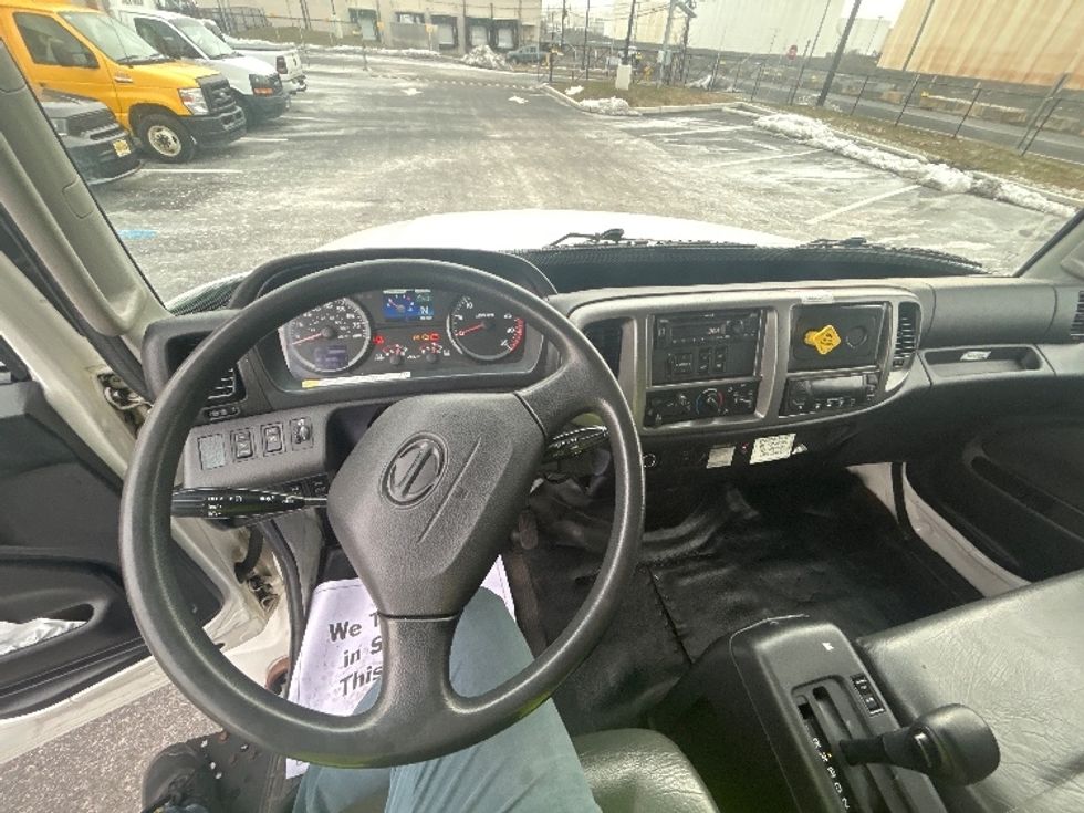 Refrigerated Truck-Light and Medium Duty Trucks-Hino-2020-338-North Bergen-NJ-133,211\n\t\tmiles-$ 52,750 - Image 18