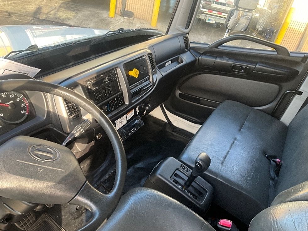 Refrigerated Truck-Light and Medium Duty Trucks-Hino-2020-338-Ocala-FL-222,415\n\t\tmiles-$ 44,500 - Image 18