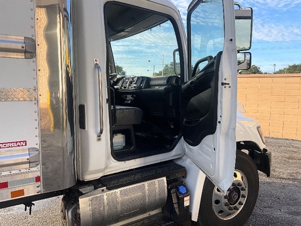 Refrigerated Truck-Light and Medium Duty Trucks-Hino-2020-338-Ocala-FL-222,415\n\t\tmiles-$ 44,500 - Image 20