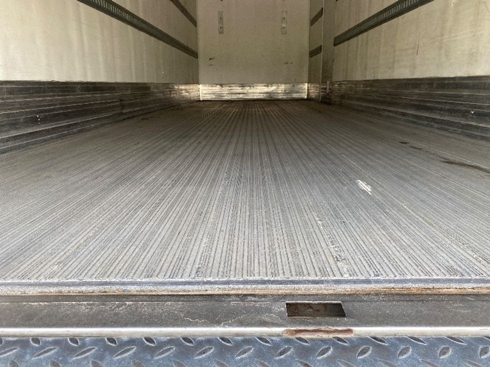 Refrigerated Truck-Light and Medium Duty Trucks-Hino-2020-338-Saskatoon-SK-287,840\n\t\tkm-$ 77,250 - Image 10