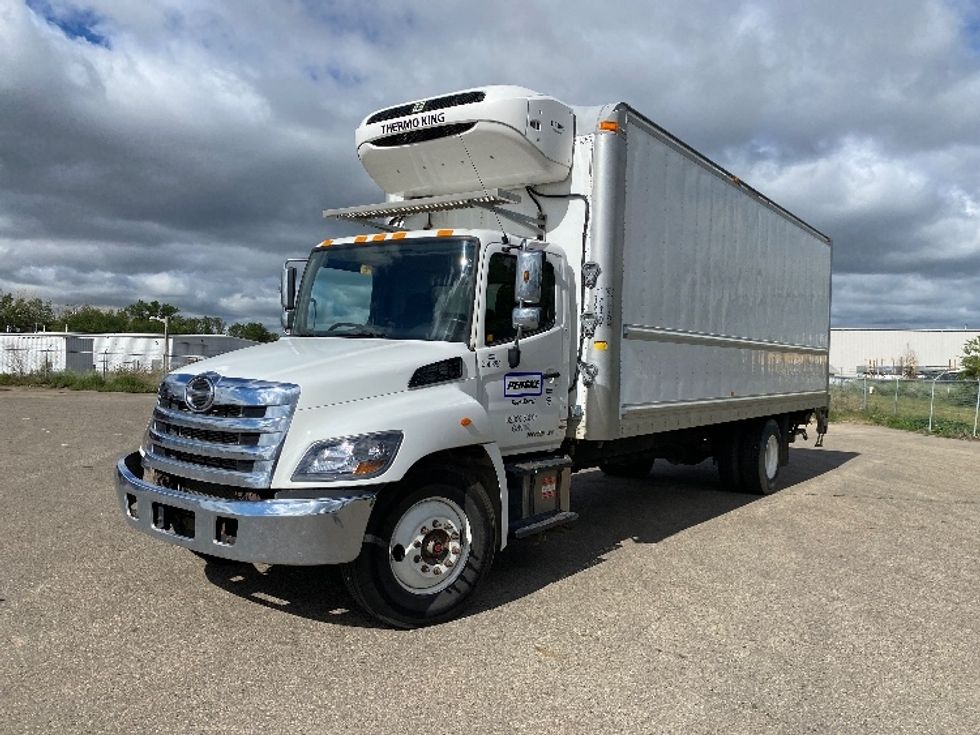 Refrigerated Truck-Light and Medium Duty Trucks-Hino-2020-338-Saskatoon-SK-287,840\n\t\tkm-$ 77,250 - Image 3