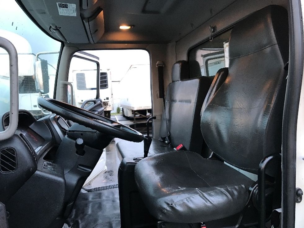 Refrigerated Truck-Light and Medium Duty Trucks-Hino-2020-338-South Plainfield-NJ-115,520\n\t\tmiles-$ 55,750 - Image 19