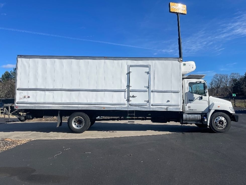 Refrigerated Truck-Light and Medium Duty Trucks-Hino-2020-338-Statesville-NC-141,577\n\t\tmiles-$ 58,000 - Image 15