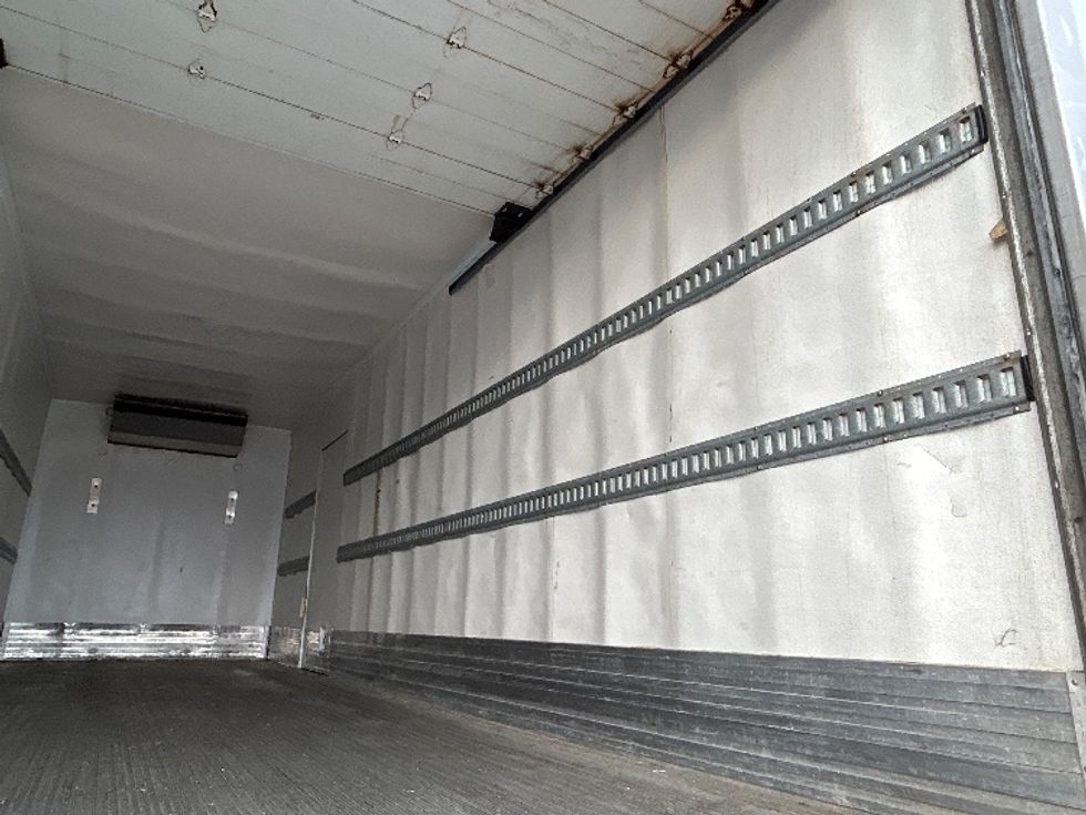 Refrigerated Truck-Light and Medium Duty Trucks-Hino-2020-338-Surrey-BC-169,555\n\t\tkm-$ 91,250 - Image 12