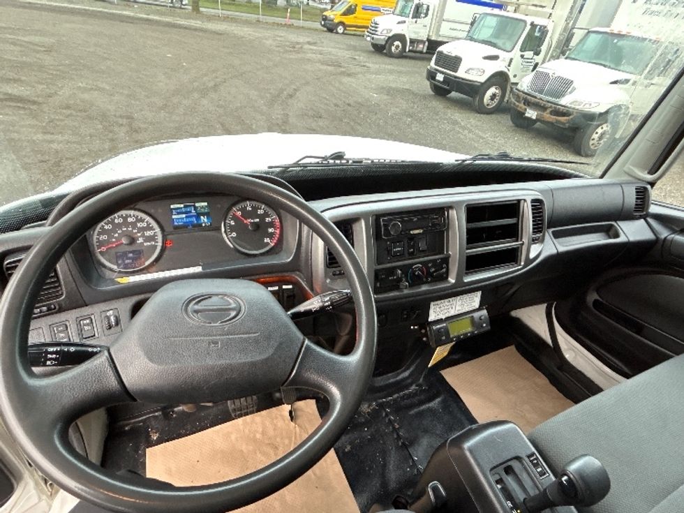 Refrigerated Truck-Light and Medium Duty Trucks-Hino-2020-338-Surrey-BC-169,555\n\t\tkm-$ 91,250 - Image 16