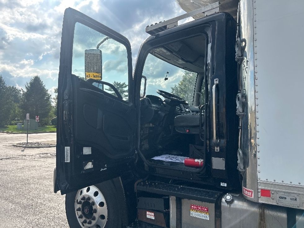 Refrigerated Truck-Light and Medium Duty Trucks-Hino-2020-338-Swedesboro-NJ-118,123\n\t\tmiles-$ 48,250 - Image 16