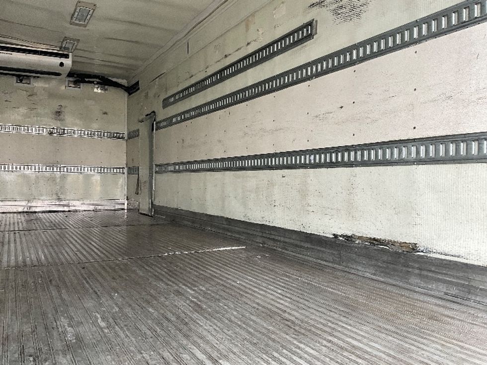 Refrigerated Truck-Light and Medium Duty Trucks-Hino-2020-338-Swedesboro-NJ-126,579\n\t\tmiles-$ 47,250 - Image 12