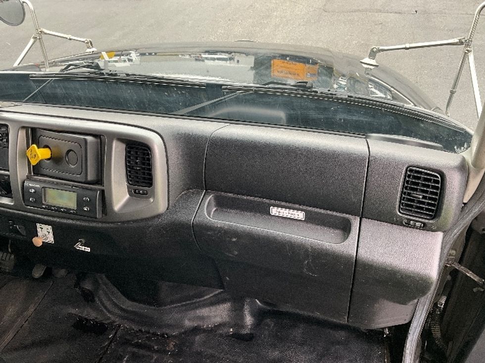 Refrigerated Truck-Light and Medium Duty Trucks-Hino-2020-338-Swedesboro-NJ-126,579\n\t\tmiles-$ 47,250 - Image 21