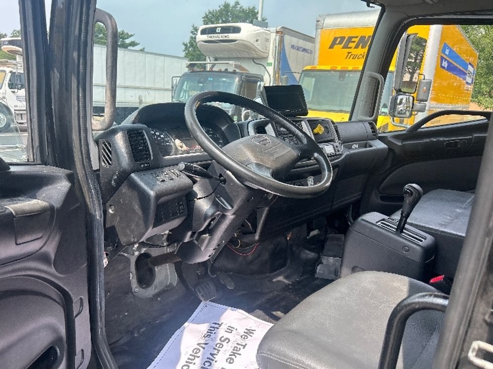 Refrigerated Truck-Light and Medium Duty Trucks-Hino-2020-338-Swedesboro-NJ-141,625\n\t\tmiles-$ 46,250 - Image 15