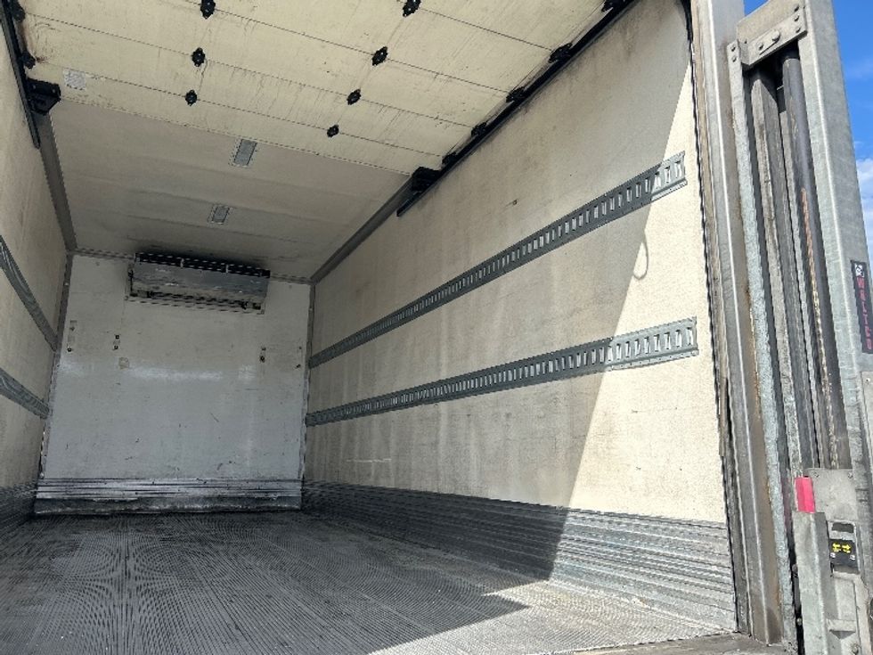 Refrigerated Truck-Light and Medium Duty Trucks-Hino-2020-338-Torrance-CA-212,722\n\t\tmiles-$ 41,250 - Image 12