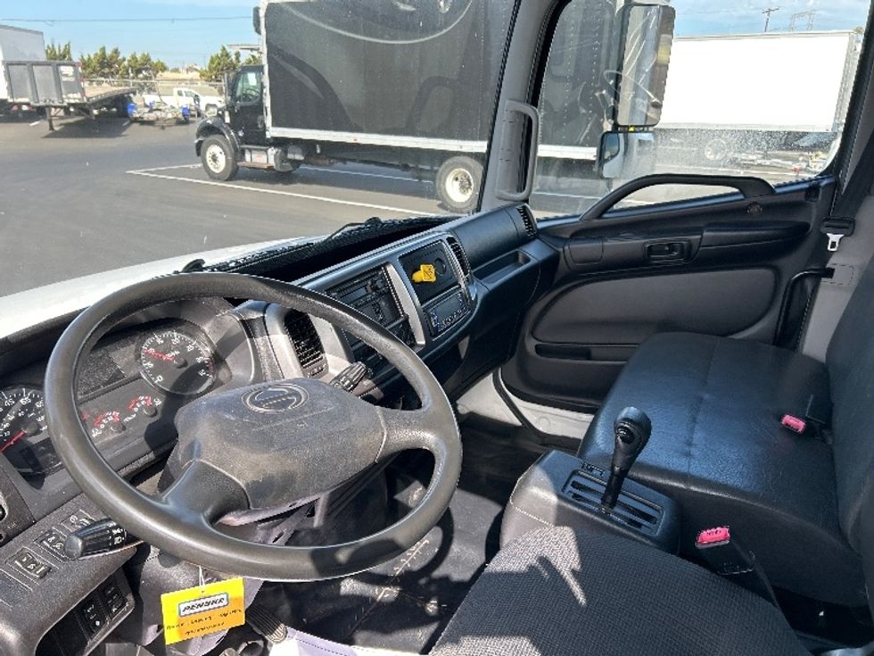 Refrigerated Truck-Light and Medium Duty Trucks-Hino-2020-338-Torrance-CA-212,722\n\t\tmiles-$ 41,250 - Image 17