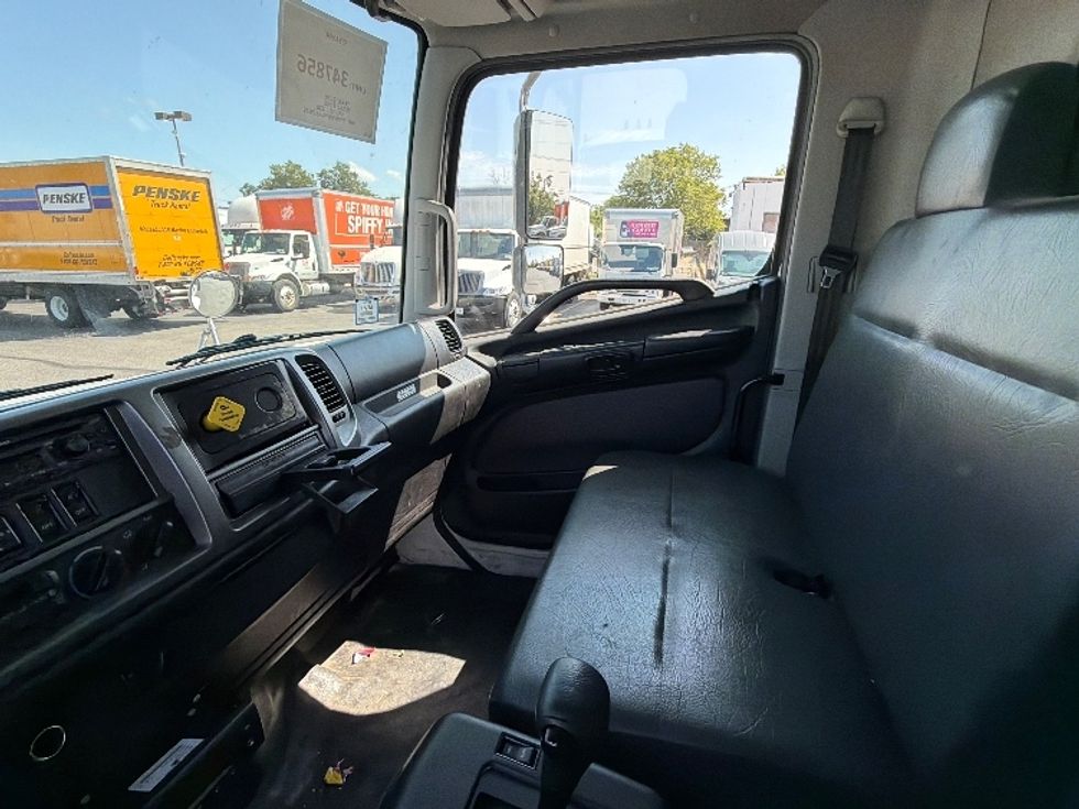 Refrigerated Truck-Light and Medium Duty Trucks-Hino-2020-338-West Babylon-NY-154,089\n\t\tmiles-$ 50,250 - Image 19