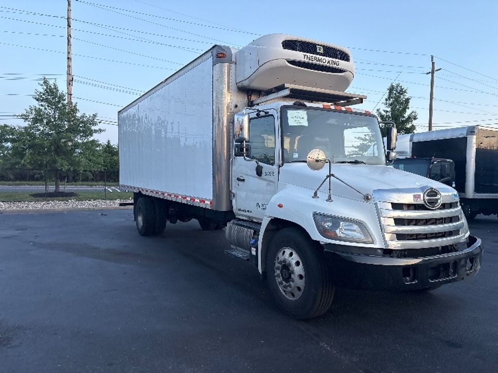 Refrigerated Truck-Light and Medium Duty Trucks-Hino-2020-338-West Babylon-NY-194,518\n\t\tmiles-$ 45,500 - Image 1