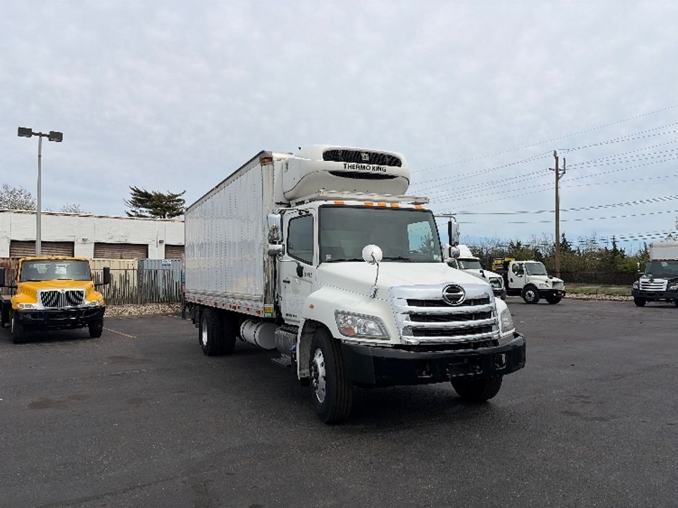 Refrigerated Truck-Light and Medium Duty Trucks-Hino-2020-338-West Babylon-NY-196,381\n\t\tmiles-$ 43,750 - Image 1