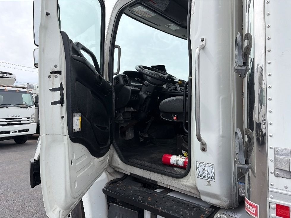Refrigerated Truck-Light and Medium Duty Trucks-Hino-2020-338-West Babylon-NY-196,381\n\t\tmiles-$ 43,750 - Image 16