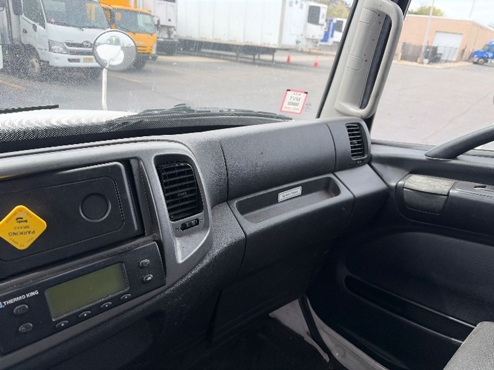 Refrigerated Truck-Light and Medium Duty Trucks-Hino-2020-338-West Babylon-NY-196,381\n\t\tmiles-$ 43,750 - Image 21