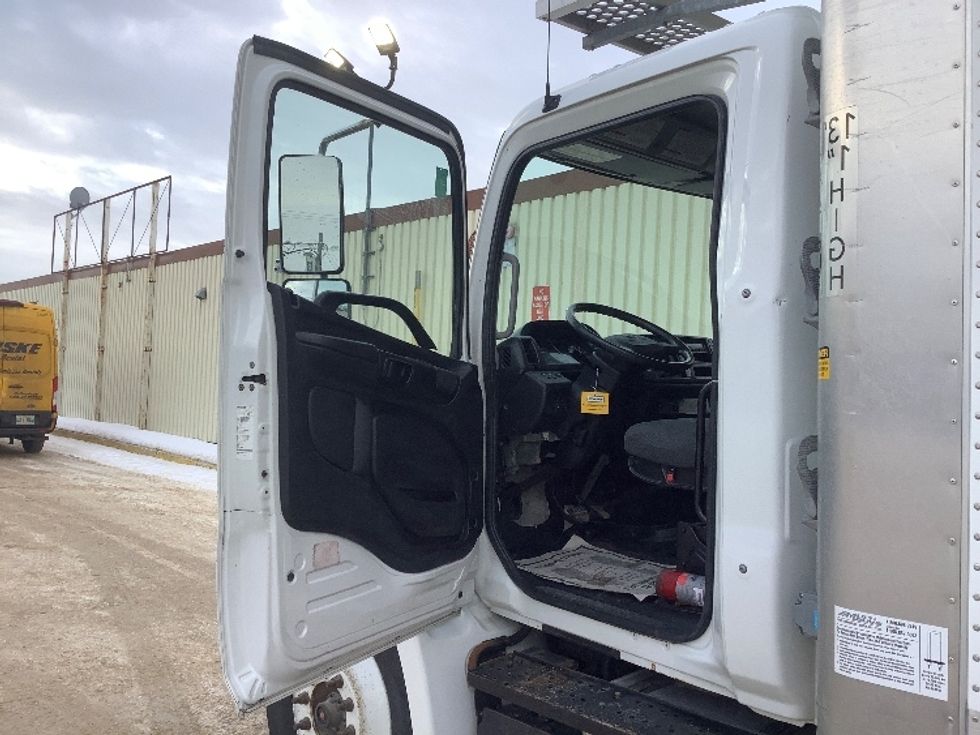 Refrigerated Truck-Light and Medium Duty Trucks-Hino-2020-338-Winnipeg-MB-194,501\n\t\tkm-$ 89,000 - Image 16