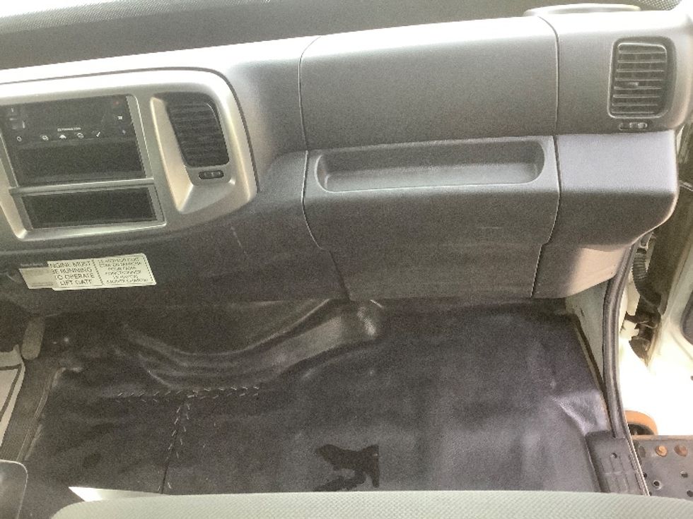 Refrigerated Truck-Light and Medium Duty Trucks-Hino-2020-338-Winnipeg-MB-194,501\n\t\tkm-$ 89,000 - Image 21