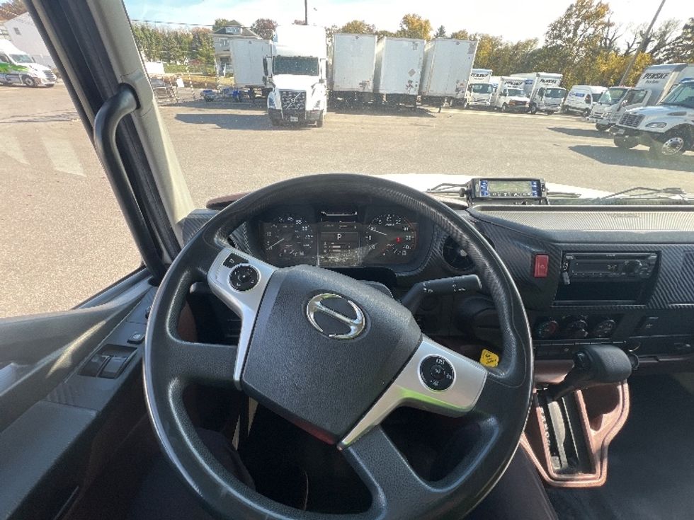 Refrigerated Truck-Light and Medium Duty Trucks-Hino-2021-L6-Baltimore-MD-146,048\n\t\tmiles-$ 77,000 - Image 18