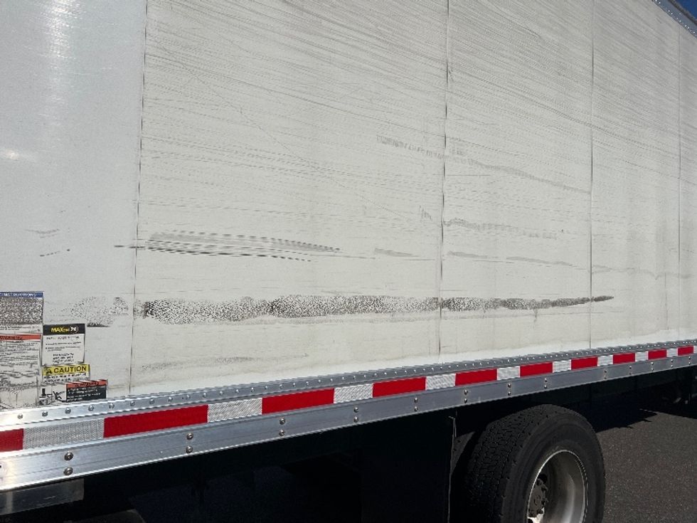 Refrigerated Truck-Light and Medium Duty Trucks-Hino-2021-L6-Baltimore-MD-146,048\n\t\tmiles-$ 77,000 - Image 25