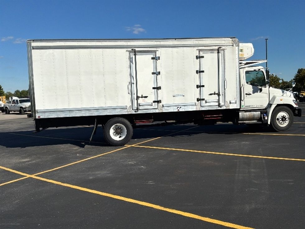 Refrigerated Truck-Light and Medium Duty Trucks-Hino-2021-L7-Piqua-OH-107,632\n\t\tmiles-$ 61,000 - Image 15
