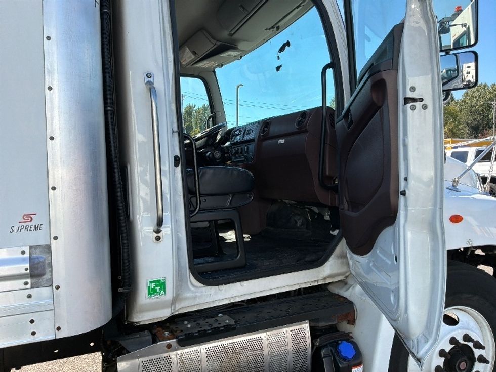 Refrigerated Truck-Light and Medium Duty Trucks-Hino-2021-L7-Piqua-OH-107,632\n\t\tmiles-$ 61,000 - Image 19