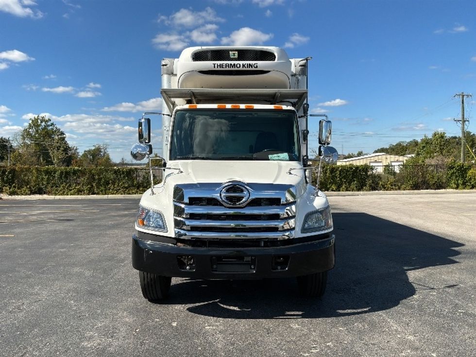 Refrigerated Truck-Light and Medium Duty Trucks-Hino-2021-L7-Piqua-OH-139,625\n\t\tmiles-$ 57,500 - Image 2