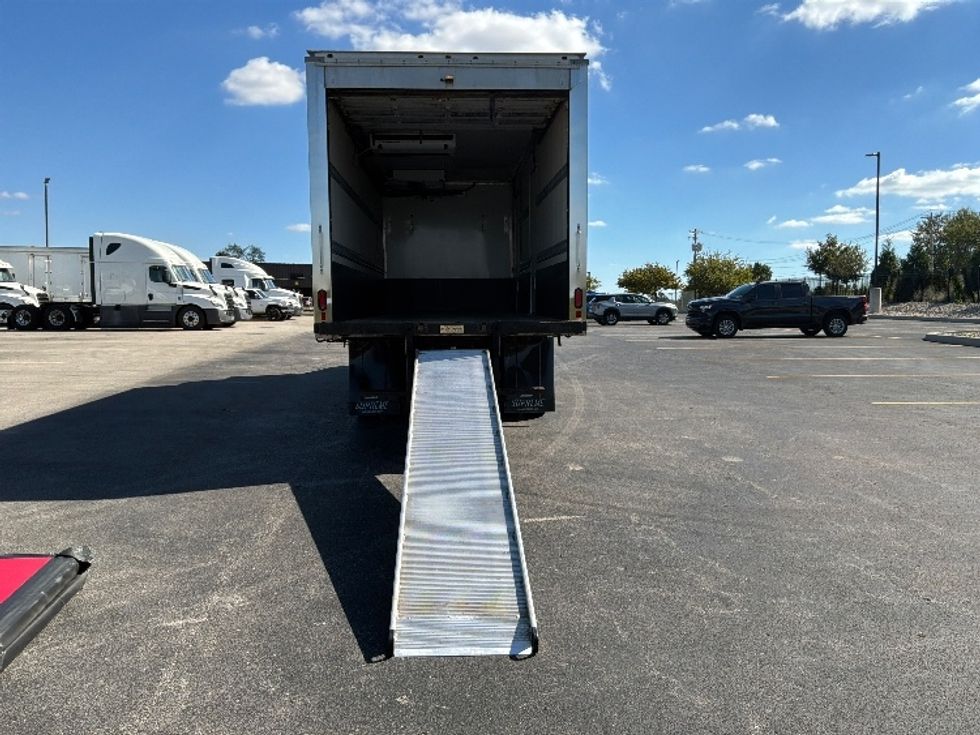 Refrigerated Truck-Light and Medium Duty Trucks-Hino-2021-L7-Piqua-OH-139,625\n\t\tmiles-$ 57,500 - Image 9