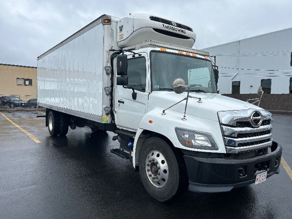 Refrigerated Truck-Light and Medium Duty Trucks-Hino-2022-L6-Braintree-MA-134,941\n\t\tmiles-$ 64,250 - Image 1