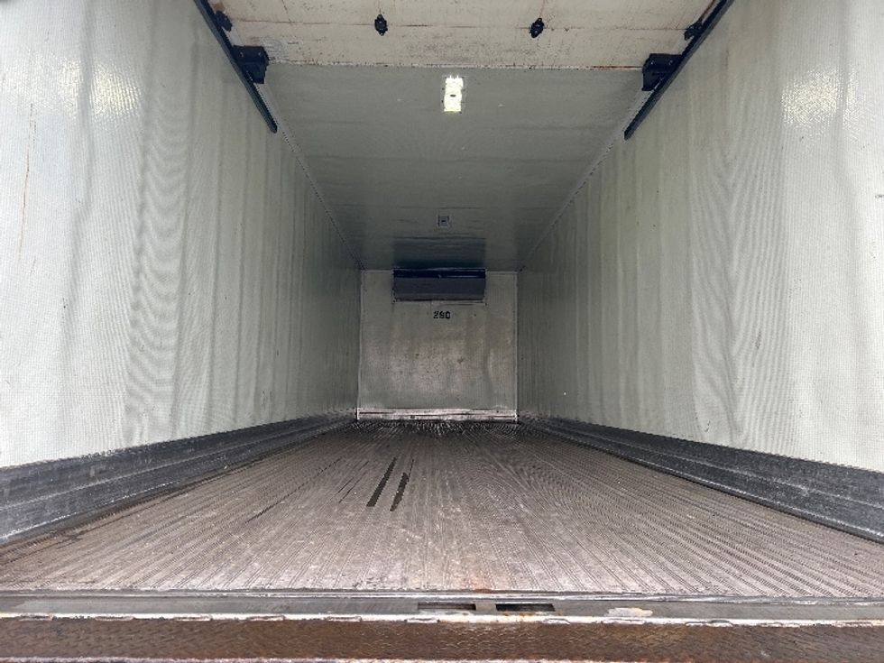 Refrigerated Truck-Light and Medium Duty Trucks-Hino-2022-L6-Braintree-MA-134,941\n\t\tmiles-$ 64,250 - Image 10