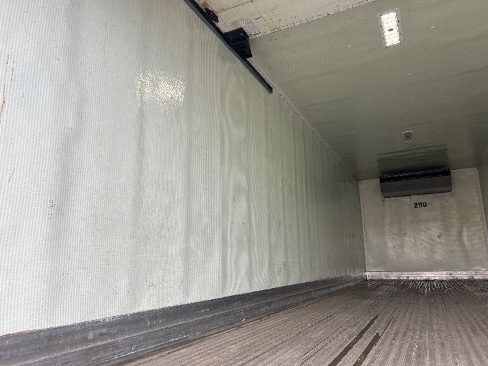 Refrigerated Truck-Light and Medium Duty Trucks-Hino-2022-L6-Braintree-MA-134,941\n\t\tmiles-$ 64,250 - Image 11