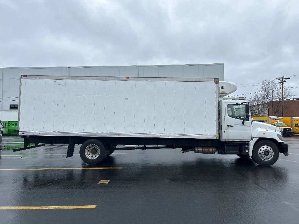 Refrigerated Truck-Light and Medium Duty Trucks-Hino-2022-L6-Braintree-MA-134,941\n\t\tmiles-$ 64,250 - Image 15