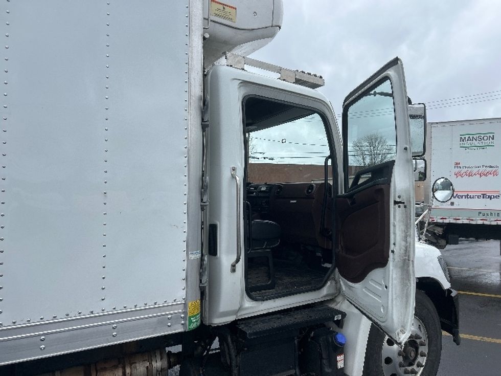 Refrigerated Truck-Light and Medium Duty Trucks-Hino-2022-L6-Braintree-MA-134,941\n\t\tmiles-$ 64,250 - Image 20