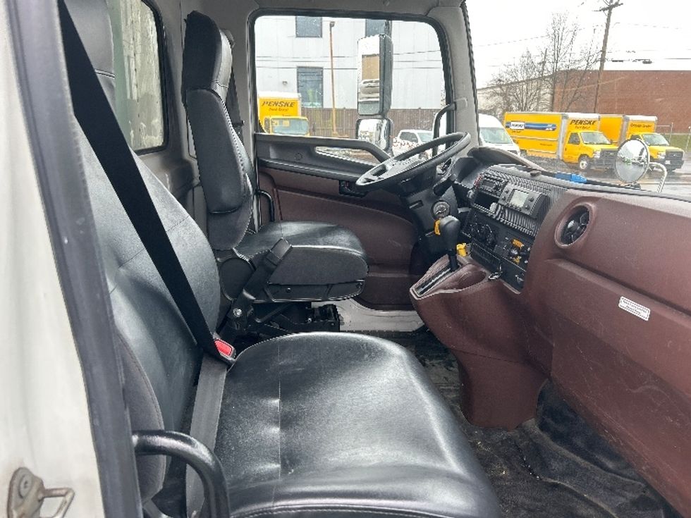 Refrigerated Truck-Light and Medium Duty Trucks-Hino-2022-L6-Braintree-MA-134,941\n\t\tmiles-$ 64,250 - Image 22