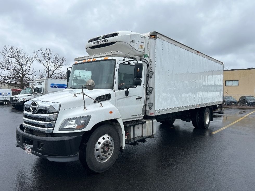 Refrigerated Truck-Light and Medium Duty Trucks-Hino-2022-L6-Braintree-MA-134,941\n\t\tmiles-$ 64,250 - Image 3