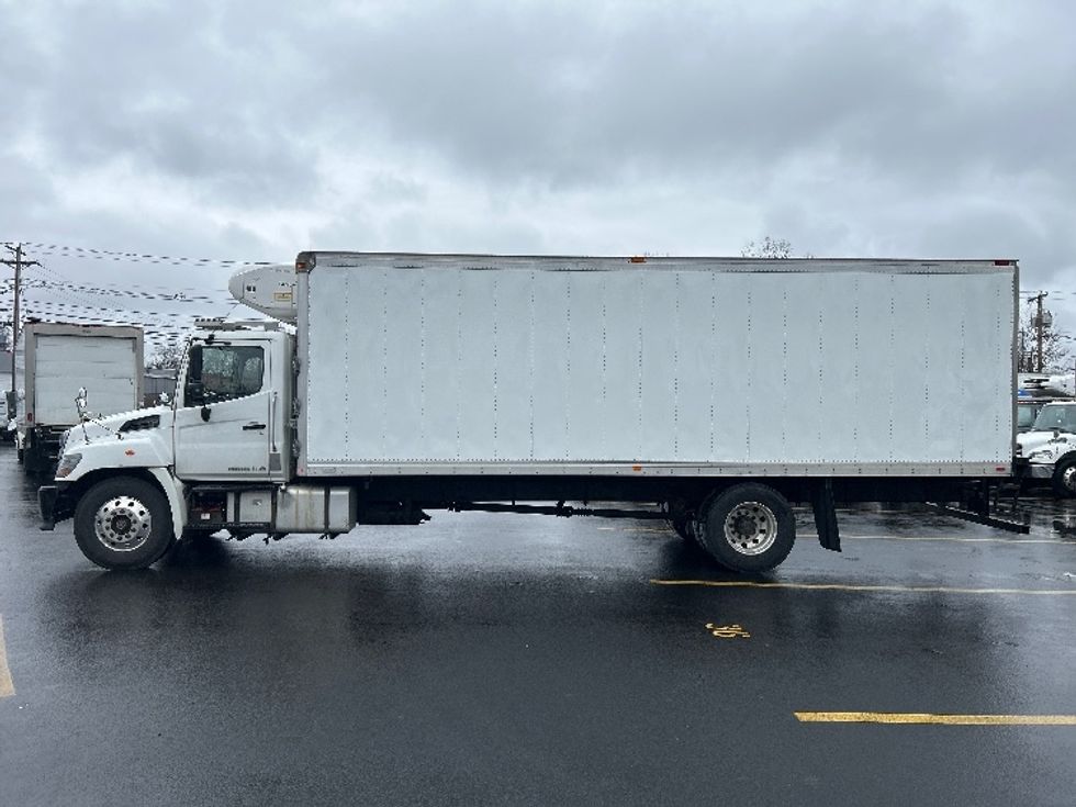 Refrigerated Truck-Light and Medium Duty Trucks-Hino-2022-L6-Braintree-MA-134,941\n\t\tmiles-$ 64,250 - Image 4