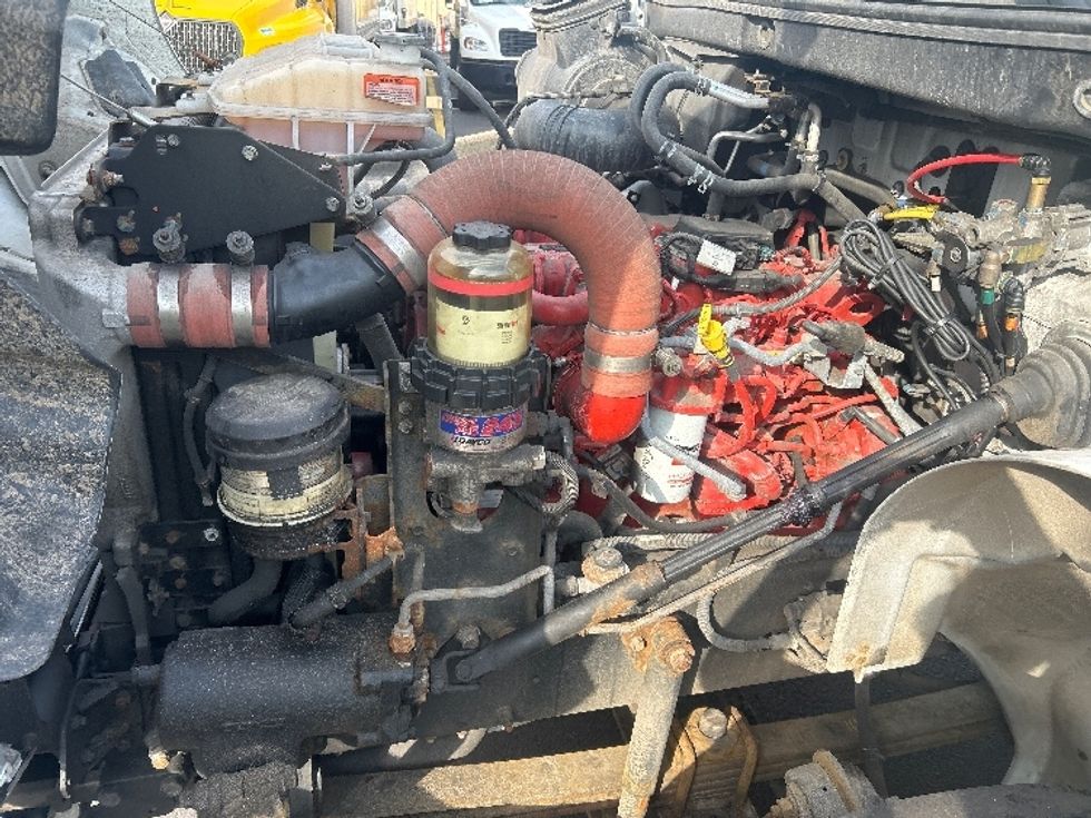 Refrigerated Truck-Light and Medium Duty Trucks-Hino-2022-L6-Braintree-MA-145,588\n\t\tmiles-$ 60,000 - Image 24
