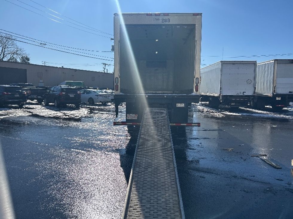 Refrigerated Truck-Light and Medium Duty Trucks-Hino-2022-L6-Braintree-MA-145,588\n\t\tmiles-$ 69,000 - Image 9