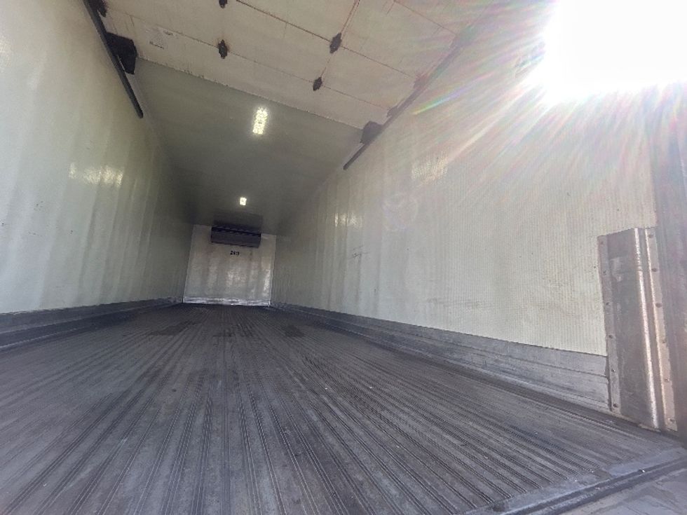 Refrigerated Truck-Light and Medium Duty Trucks-Hino-2022-L6-Londonderry-NH-181,107\n\t\tmiles-$ 62,250 - Image 12