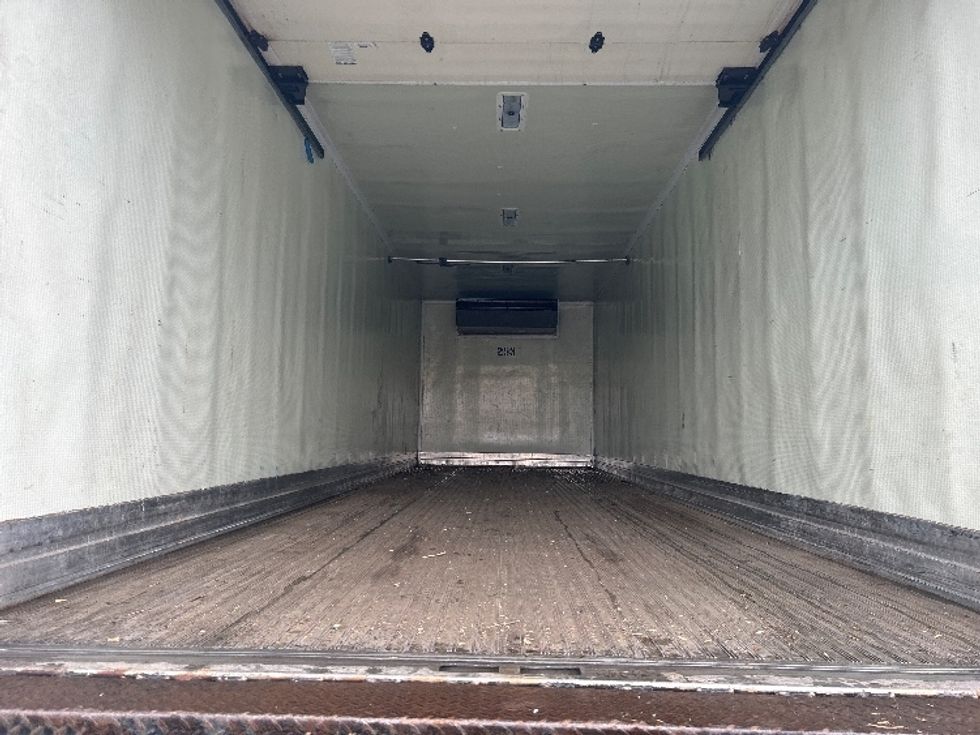 Refrigerated Truck-Light and Medium Duty Trucks-Hino-2023-L6-Braintree-MA-124,017\n\t\tmiles-$ 61,000 - Image 10