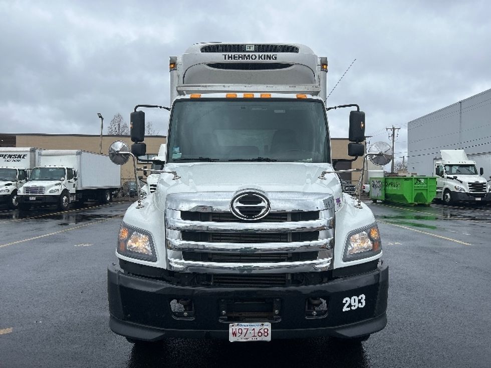 Refrigerated Truck-Light and Medium Duty Trucks-Hino-2023-L6-Braintree-MA-124,017\n\t\tmiles-$ 61,000 - Image 2