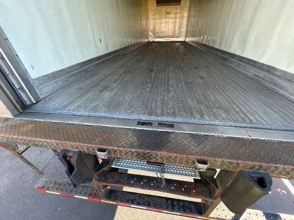 Refrigerated Truck-Light and Medium Duty Trucks-Hino-2023-L6-Braintree-MA-139,546\n\t\tmiles-$ 65,000 - Image 10