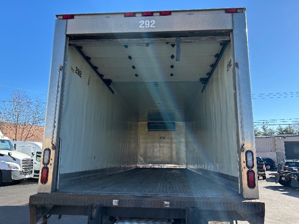 Refrigerated Truck-Light and Medium Duty Trucks-Hino-2023-L6-Braintree-MA-139,546\n\t\tmiles-$ 65,000 - Image 8