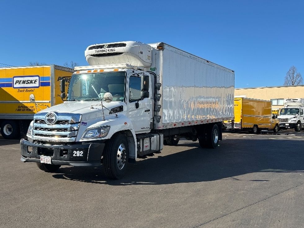 Refrigerated Truck-Light and Medium Duty Trucks-Hino-2023-L6-Braintree-MA-139,547\n\t\tmiles-$ 59,000 - Image 3