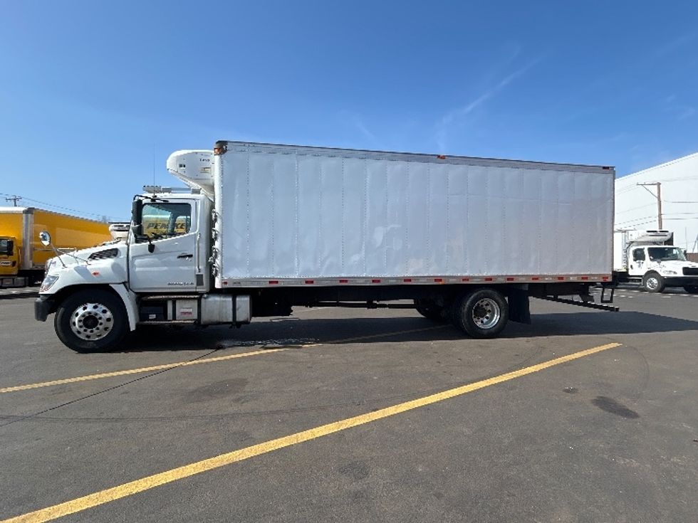 Refrigerated Truck-Light and Medium Duty Trucks-Hino-2023-L6-Braintree-MA-151,600\n\t\tmiles-$ 57,250 - Image 4